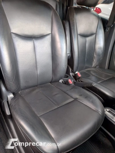 GRAND LIVINA 1.8 SL 16V