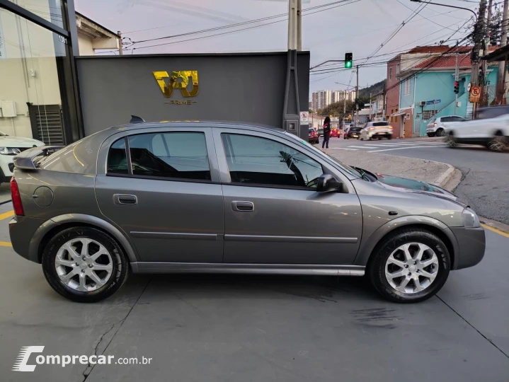 Astra Advantage 2.0 MPFI 8V FlexPower 5p