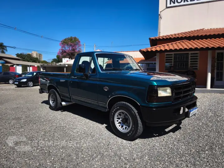 F-1000 2.5 XL 4X2 CS 8V Turbo
