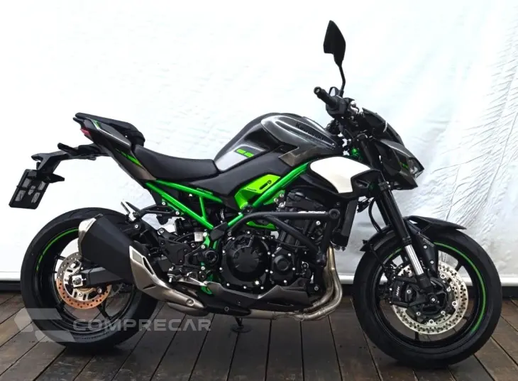 KAWASAKI Z900
