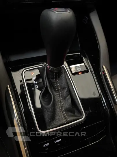 Commander 1.3 16V 4P FLEX T270 OVERLAND TURBO AUTOMÁTICO AT6