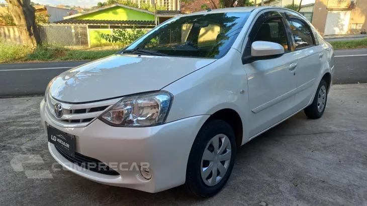 ETIOS 1.5 XS Sedan 16V
