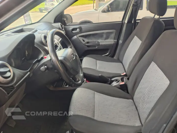 FIESTA 1.6 Rocam SE Sedan 8V