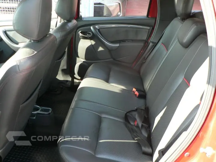 DUSTER 2.0 DYNAMIQUE 4X2 16V FLEX 4P AUTOMÁTICO