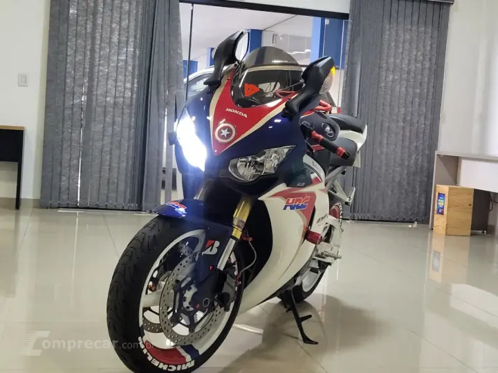 CBR 1000 RR Fireblade