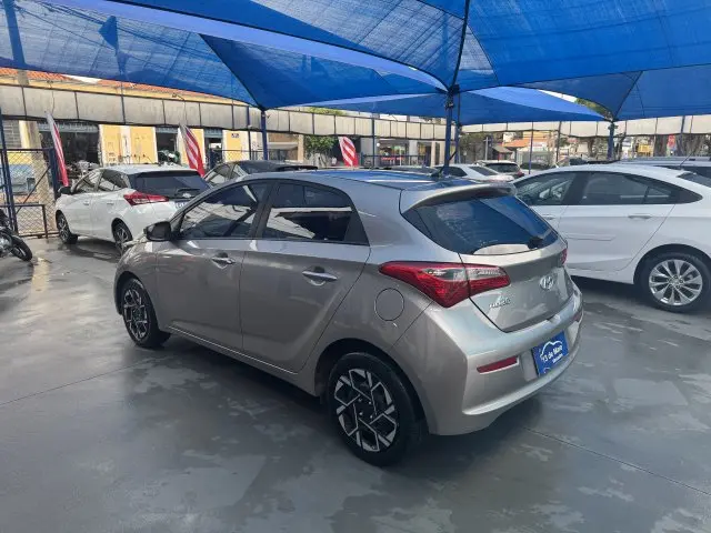 HB20 - 1.0 COMFORT PLUS 12V 4P MANUAL