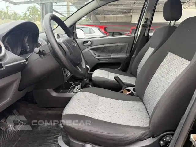 FIESTA HATCH - 1.6 ROCAM SE PLUS HATCH 8V 4P MANUAL