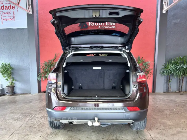 COMPASS 2.0 TD350 TURBO DIESEL LIMITED AT9