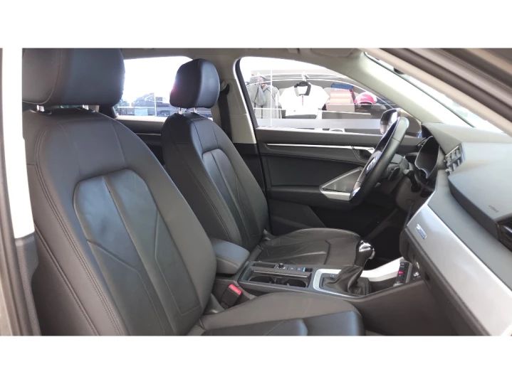 Q3 1.4 35 TFSI FLEX PRESTIGE PLUS S TRONIC