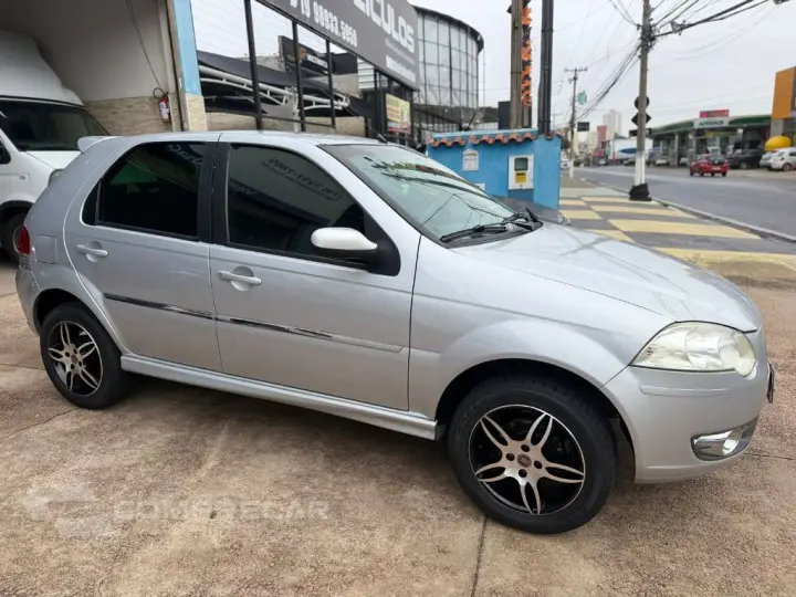 Palio ELX 1.4 Fire/30 Anos F. Flex 8V 4p