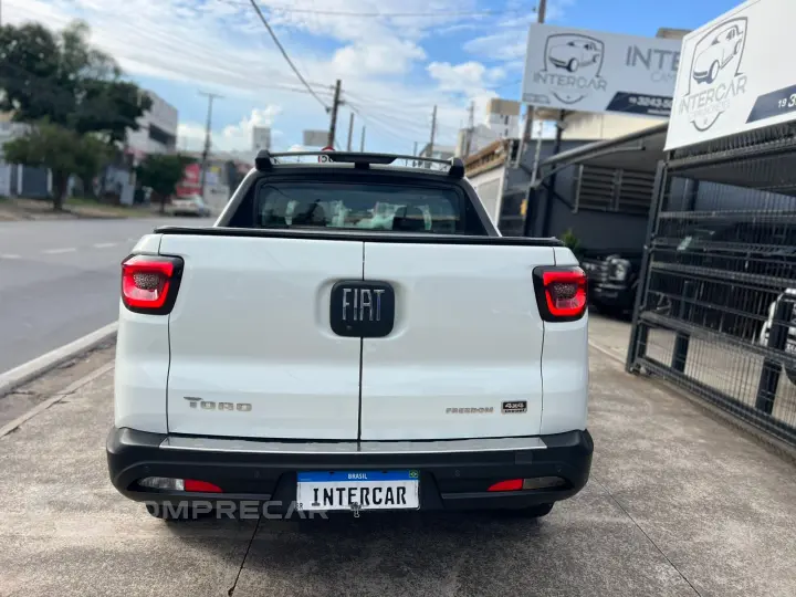 TORO 2.0 16V Turbo Freedom 4WD