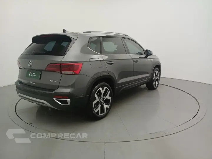 TAOS 1.4 250 TSI TOTAL FLEX HIGHLINE AUTOMÁTICO