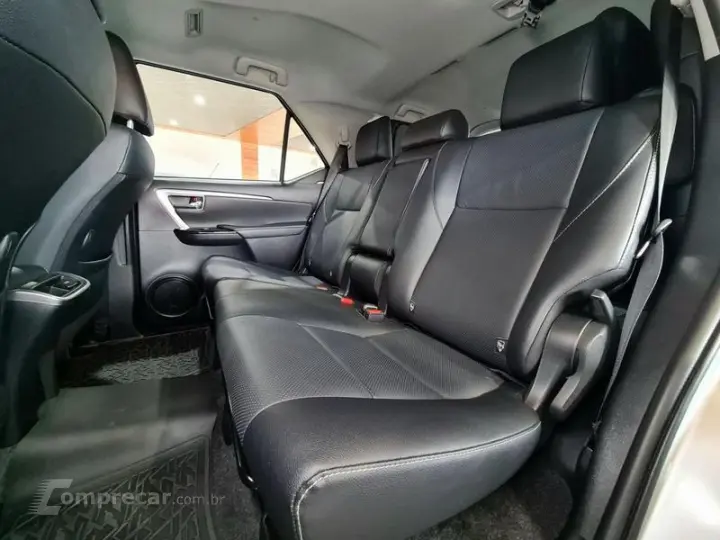 HILUX SW4 2.8 SRX 4X4 7 LUGARES 16V TURBO INTERCOOLER DIESEL