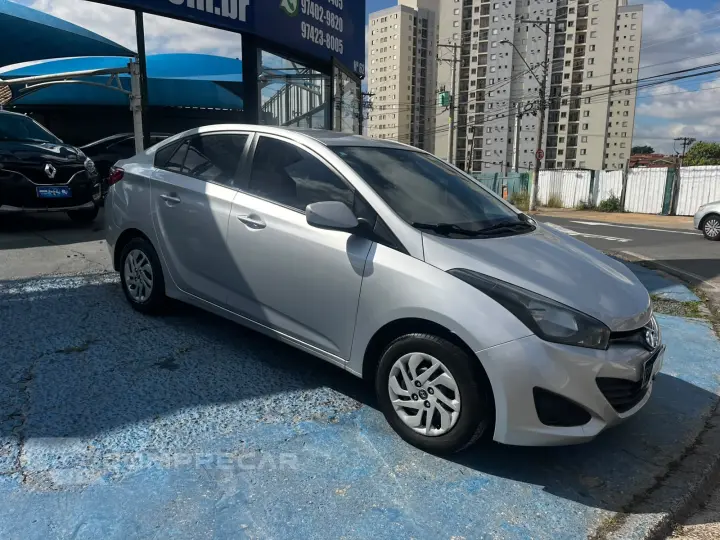 HB20S 1.6 COMFORT PLUS 16V FLEX 4P MANUAL