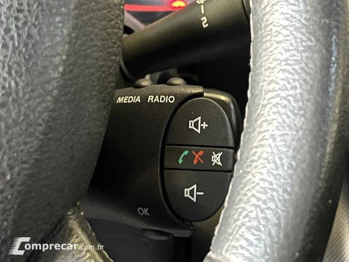 SANDERO 1.6 STEPWAY 16V FLEX 4P AUTOMÁTICO