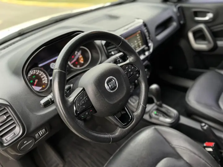 TORO 2.0 16V TURBO DIESEL ULTRA 4WD AT9