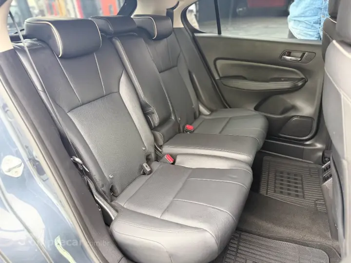 CITY Hatchback Touring 1.5 Flex 16V Aut