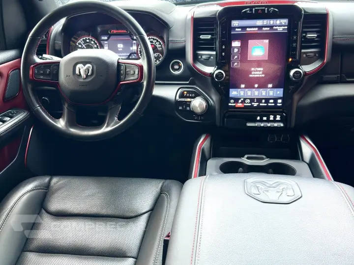 1500 5.7 V8 GASOLINA REBEL CD 4X4 AUTOMÁTICO