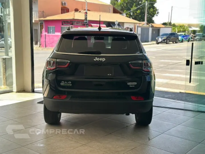 COMPASS 2.0 16V DIESEL LONGITUDE 4X4 AUTOMÁTICO