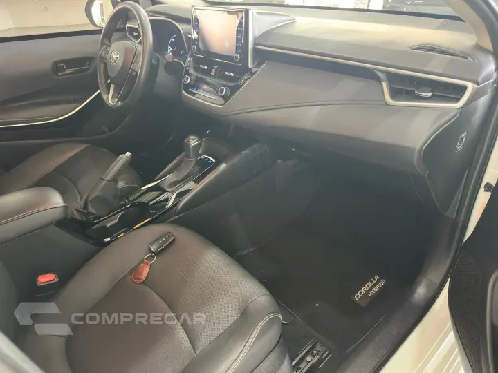 COROLLA 1.8 VVT-I Hybrid Altis