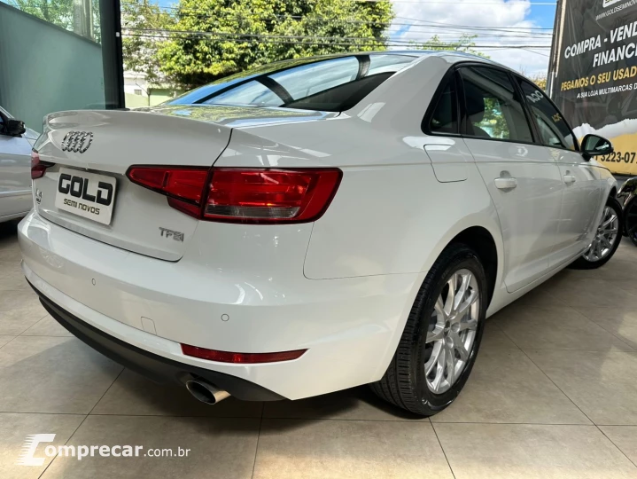 A4 2.0 TFSI AMBIENTE GASOLINA 4P S TRONIC