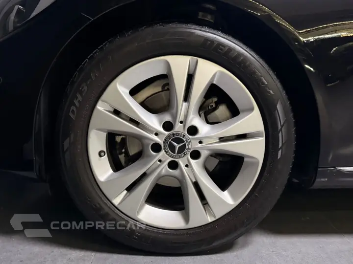 C 180 1.6 CGI AVANTGARDE 16V TURBO GASOLINA 4P AUTOMÁTICO