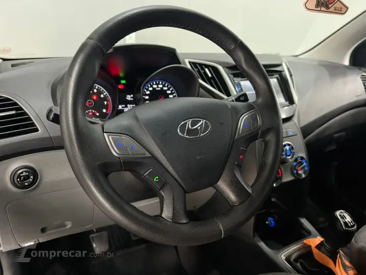 HB20S 1.6 COMFORT PLUS 16V FLEX 4P MANUAL