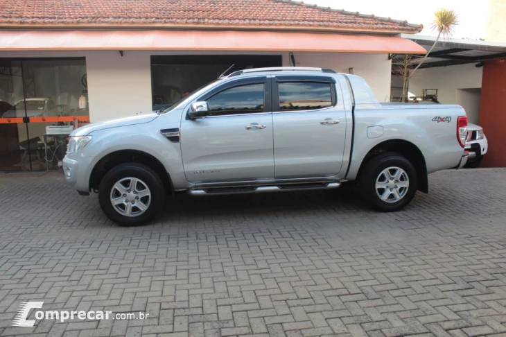 Ranger 3.2 20V CABINE DUPLA 4X4 LIMITED TURBO DIESEL AUTOMÁT