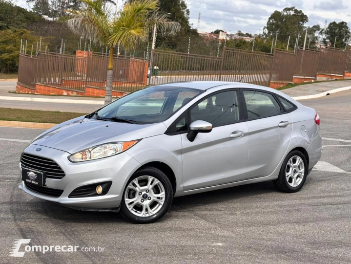Fiesta Sedan SE 1.6 Rocam (Flex)