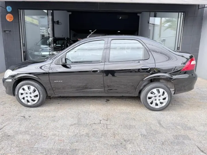 PRISMA 1.4 MPFI MAXX 8V FLEX 4P MANUAL