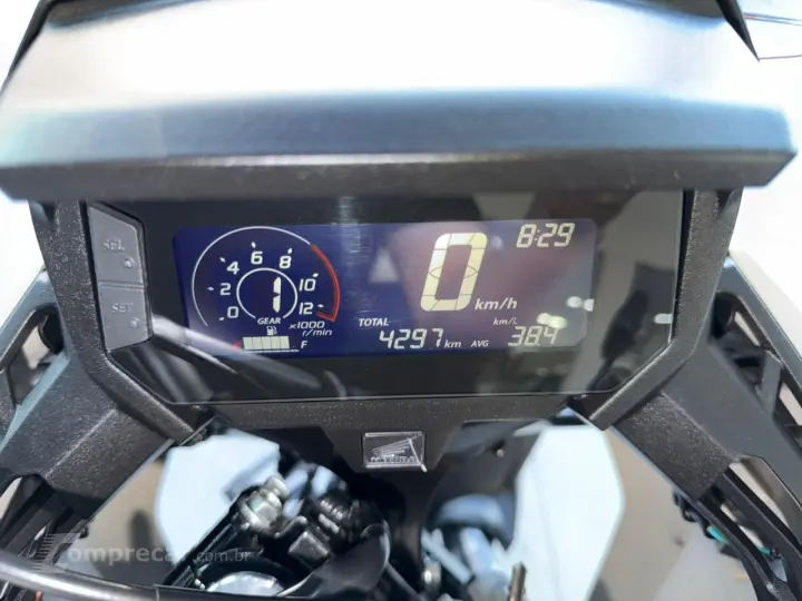 XRE SAHARA 300 ADVENTURE