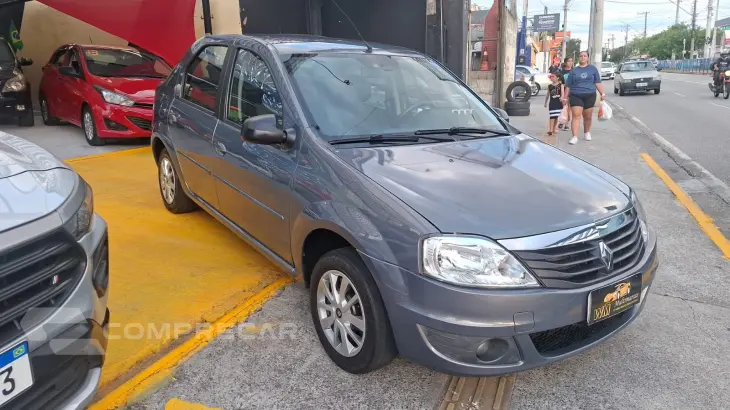 LOGAN 1.0 12V SCE Expression