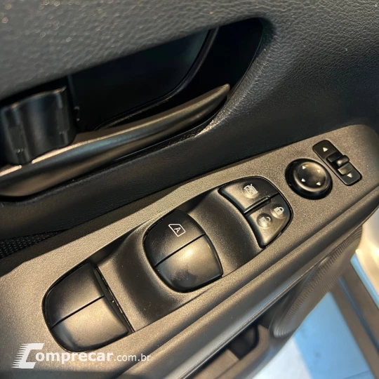 KICKS Active S 1.6 16V Flex Aut.