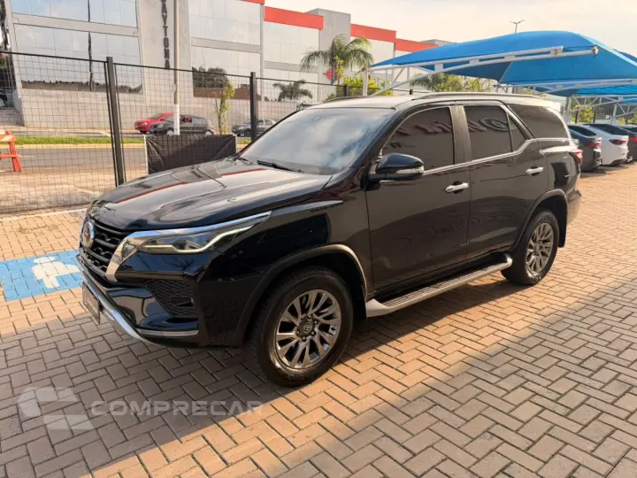 Hilux SW4 2.8 16V 4P SRX 4X4 7 LUGARES TURBO DIESEL AUTOMÁTI