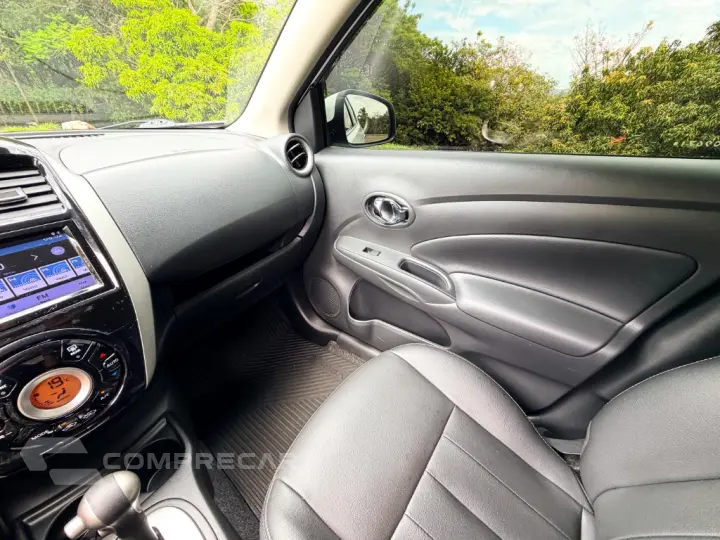 VERSA SL 1.6 16V FlexStart 4p Aut.