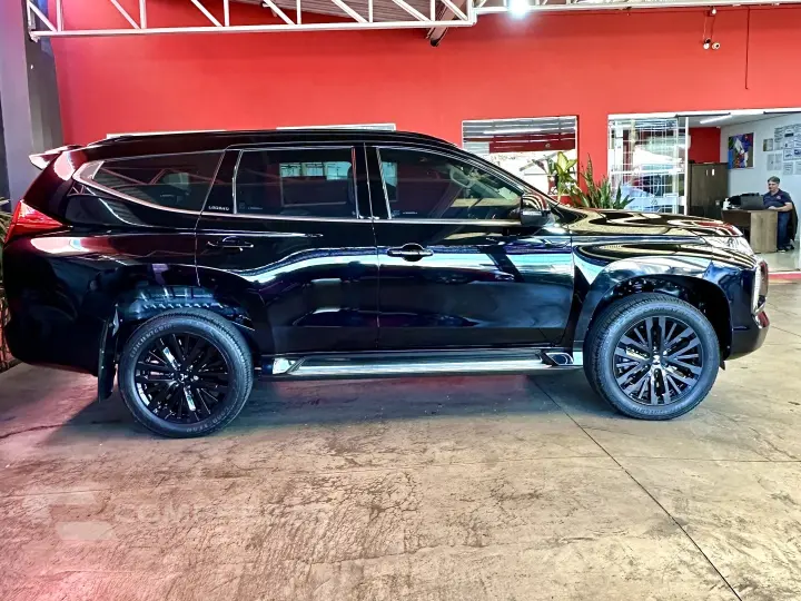 PAJERO SPORT 2.4 16V MIVEC TURBO DIESEL LEGEND BLACK AWD AUT