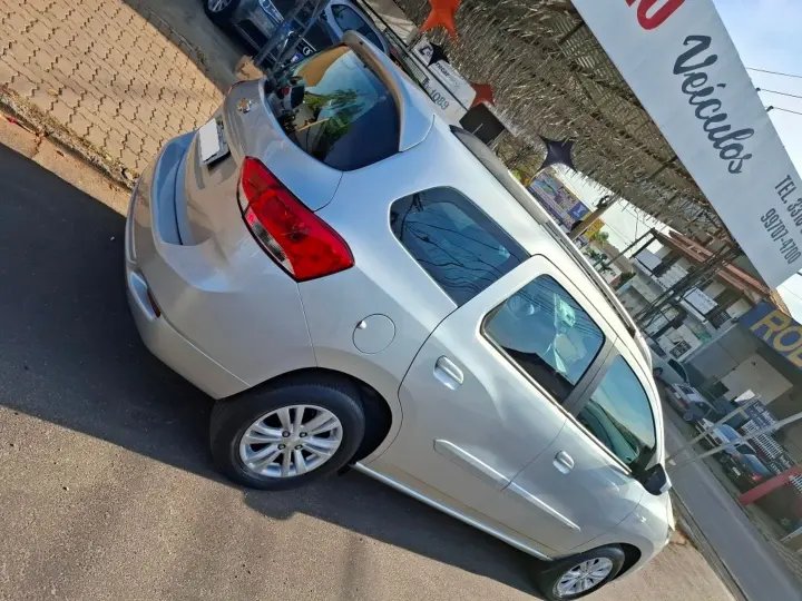 Spin 1.8 Lt 8V Flex 4P Automático