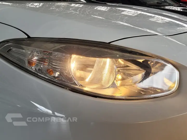 FLUENCE Sed. Dynamique 2.0 16V FLEX Mec.