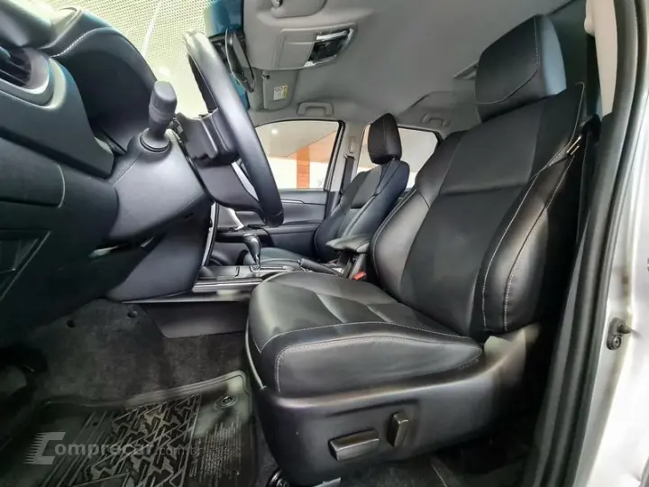 HILUX SW4 2.8 SRX 4X4 7 LUGARES 16V TURBO INTERCOOLER DIESEL