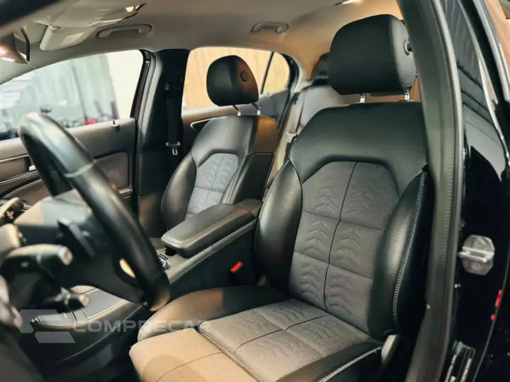 GLA 200 1.6 CGI Style 16V Turbo