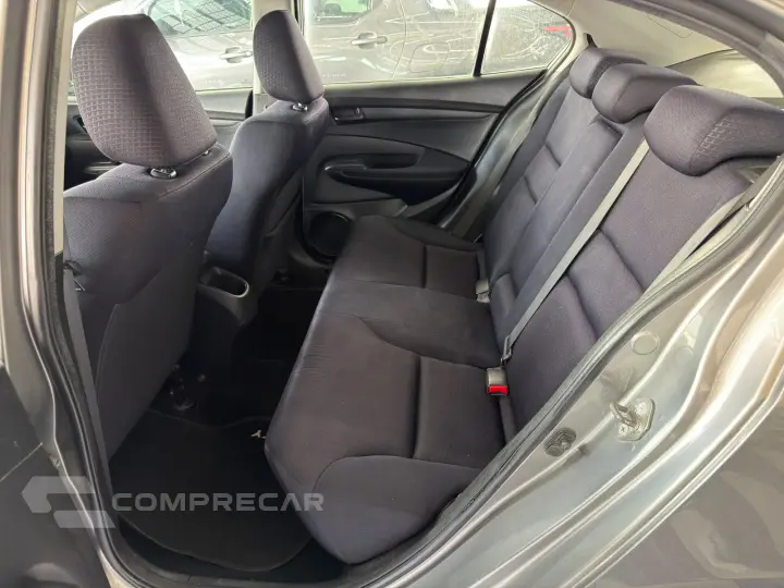 CITY 1.5 DX Sedan 16V