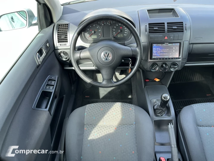 POLO SEDAN 1.6 8V