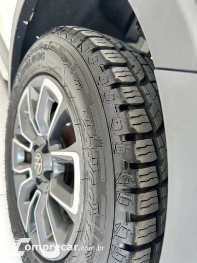 SAVEIRO 1.6 Cross CD 16V