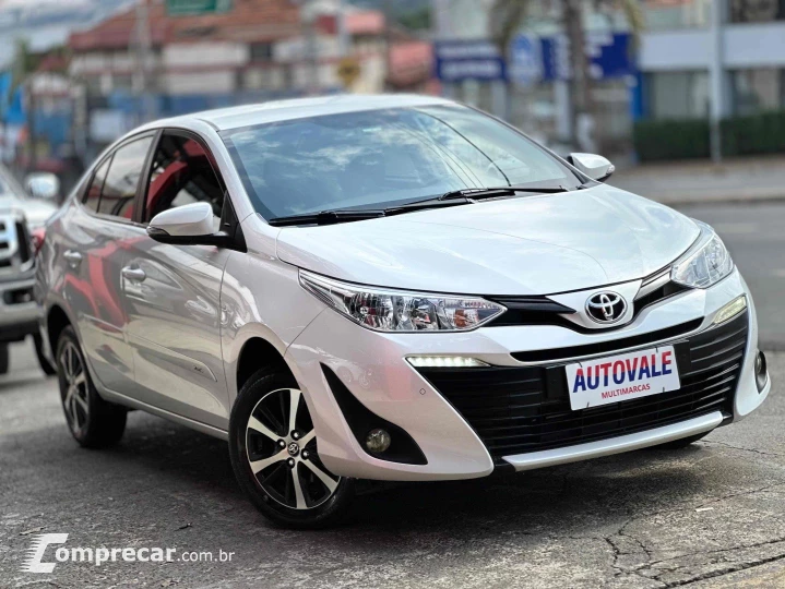 YARIS 1.5 16V FLEX SEDAN XL LIVE MULTIDRIVE