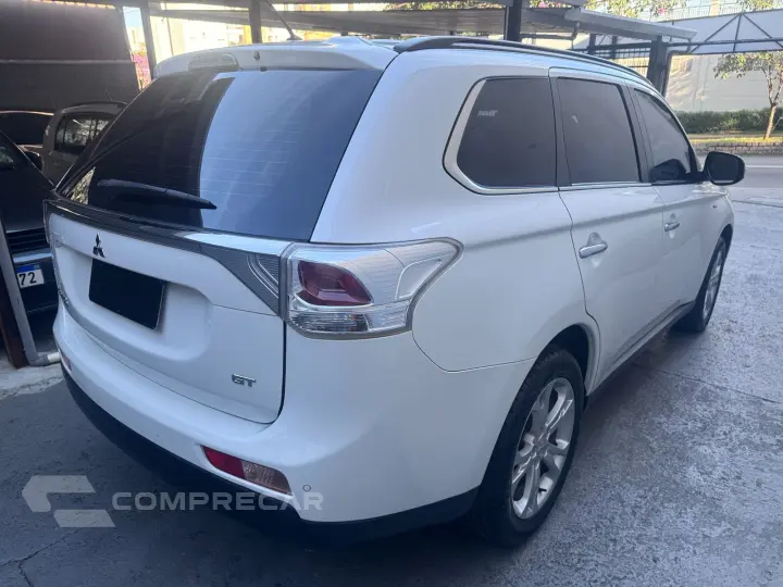 OUTLANDER 3.0 GT 4X4 V6 24V