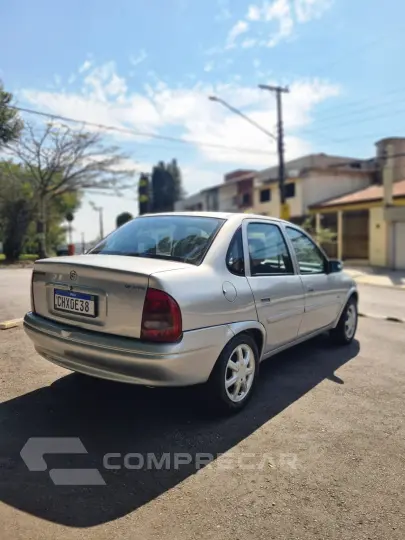 CORSA 1.6 MPFI GLS Sedan 8V
