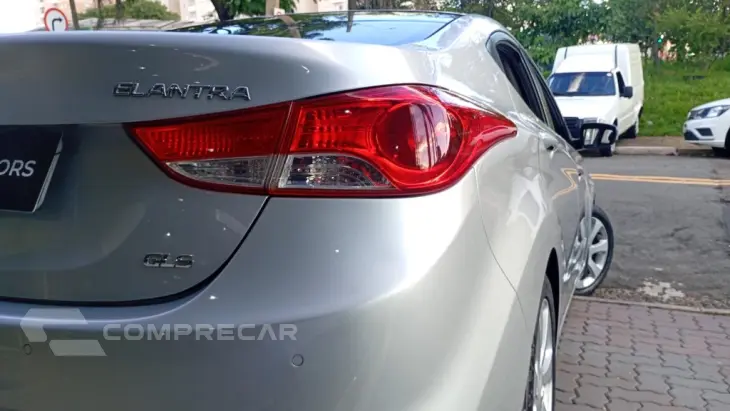 Elantra GLS 1.8 16V Mec.