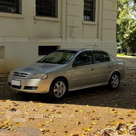 ASTRA 2.0 MPFI Elite Sedan 8V
