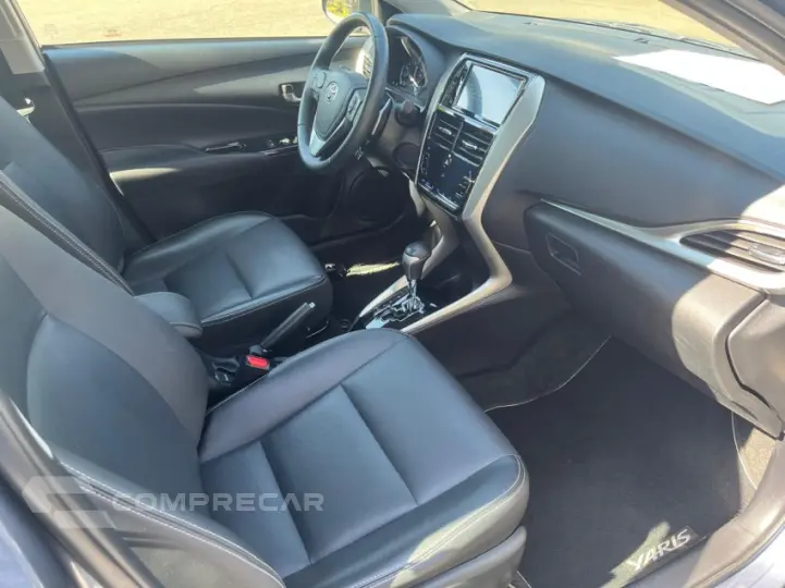 YARIS 1.5 16V Sedan XS Connect