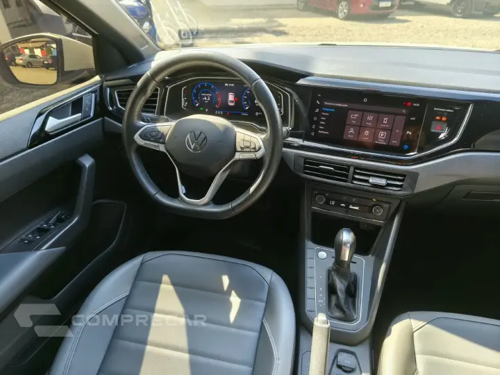 Nivus 1.0 4P FLEX 200 TSI HIGHLINE TURBO AUTOMÁTICO